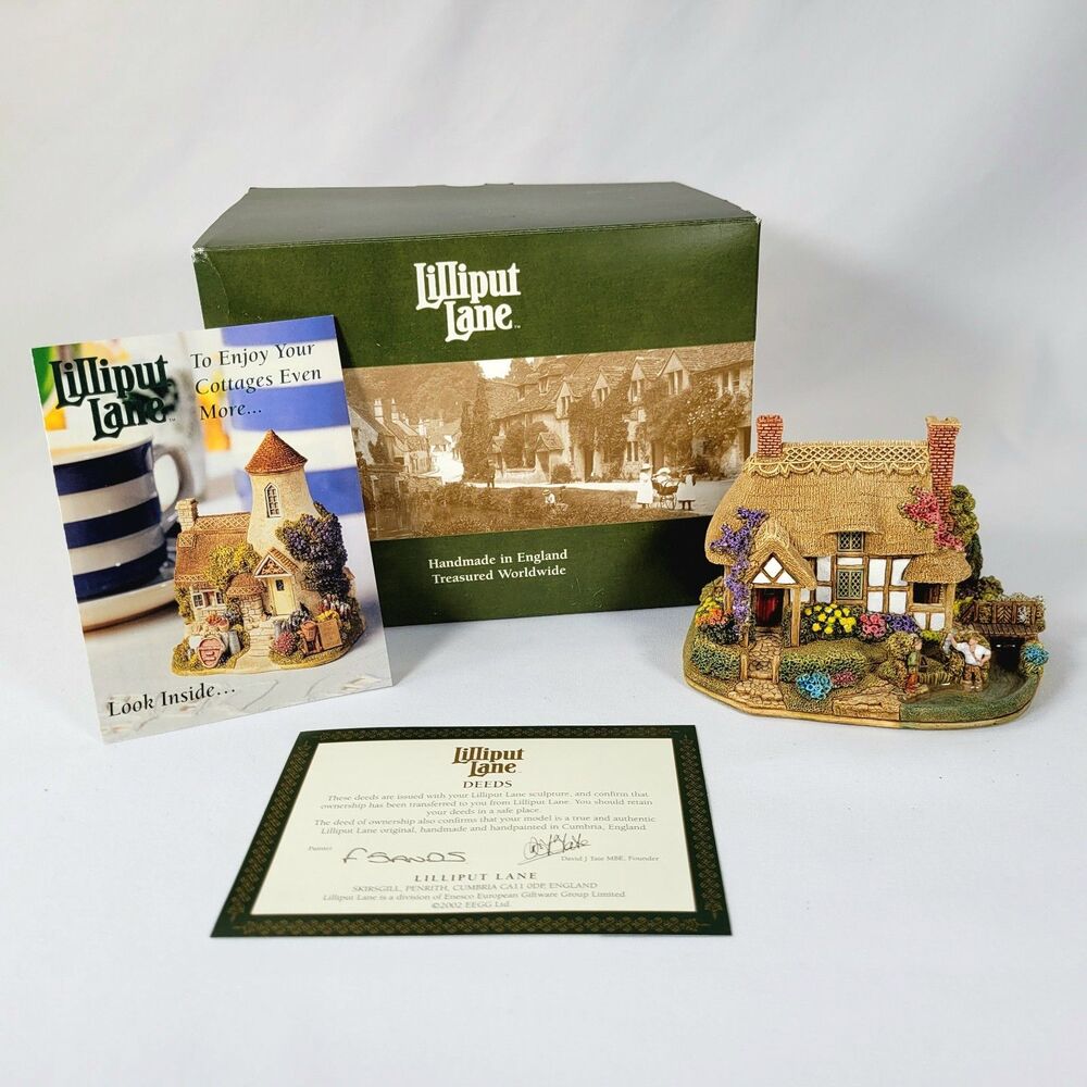 Lilliput Lane L2613 "Hook Line and Sinker" Vintage Cottage House w/ Box - READ